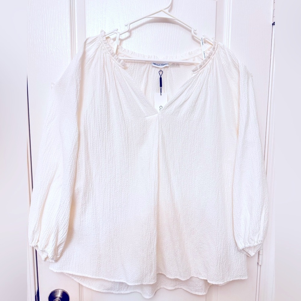 Calvin Klein white v-neck Blouse with Ruffled Sleeves and V-Neckline 2xl - NWT